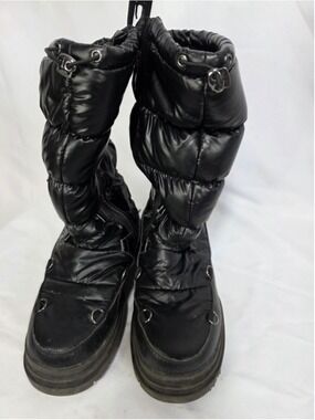 Artica Black Puffer Winter Boots Women's Size 9